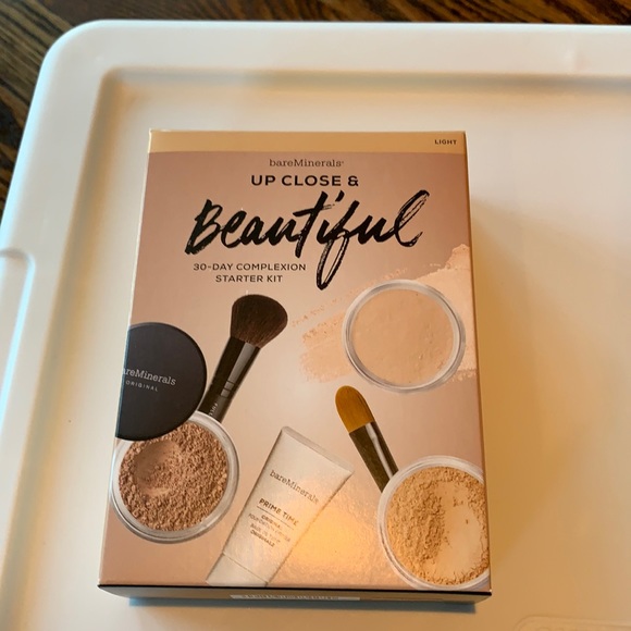 Bareminerals Up Close and Beautiful kit